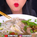 小姐姐吃猪肉拉面图片,小姐姐的美食之旅